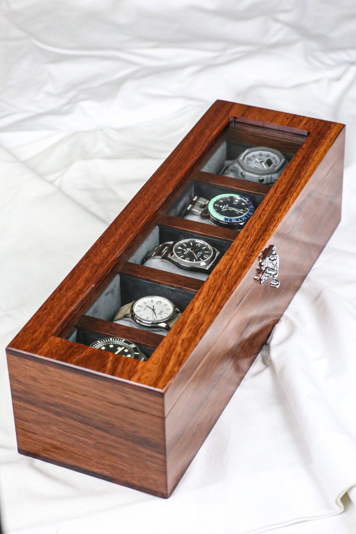The Benefits of a Watch Box
