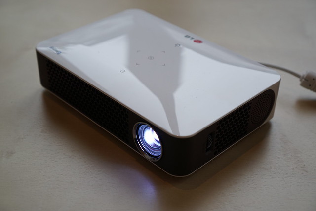 The Advantages of Portable Wireless Projectors with Wi-Fi Capabilities