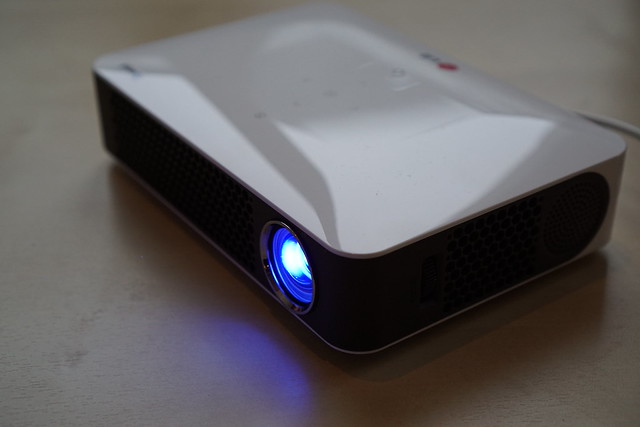 The Ultimate Guide to Wireless Projectors with Built-in Wi-Fi Functionality